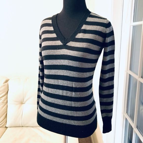 Bossini Ladies Wool Blend Striped Sweater Size Small - Picture 1 of 5